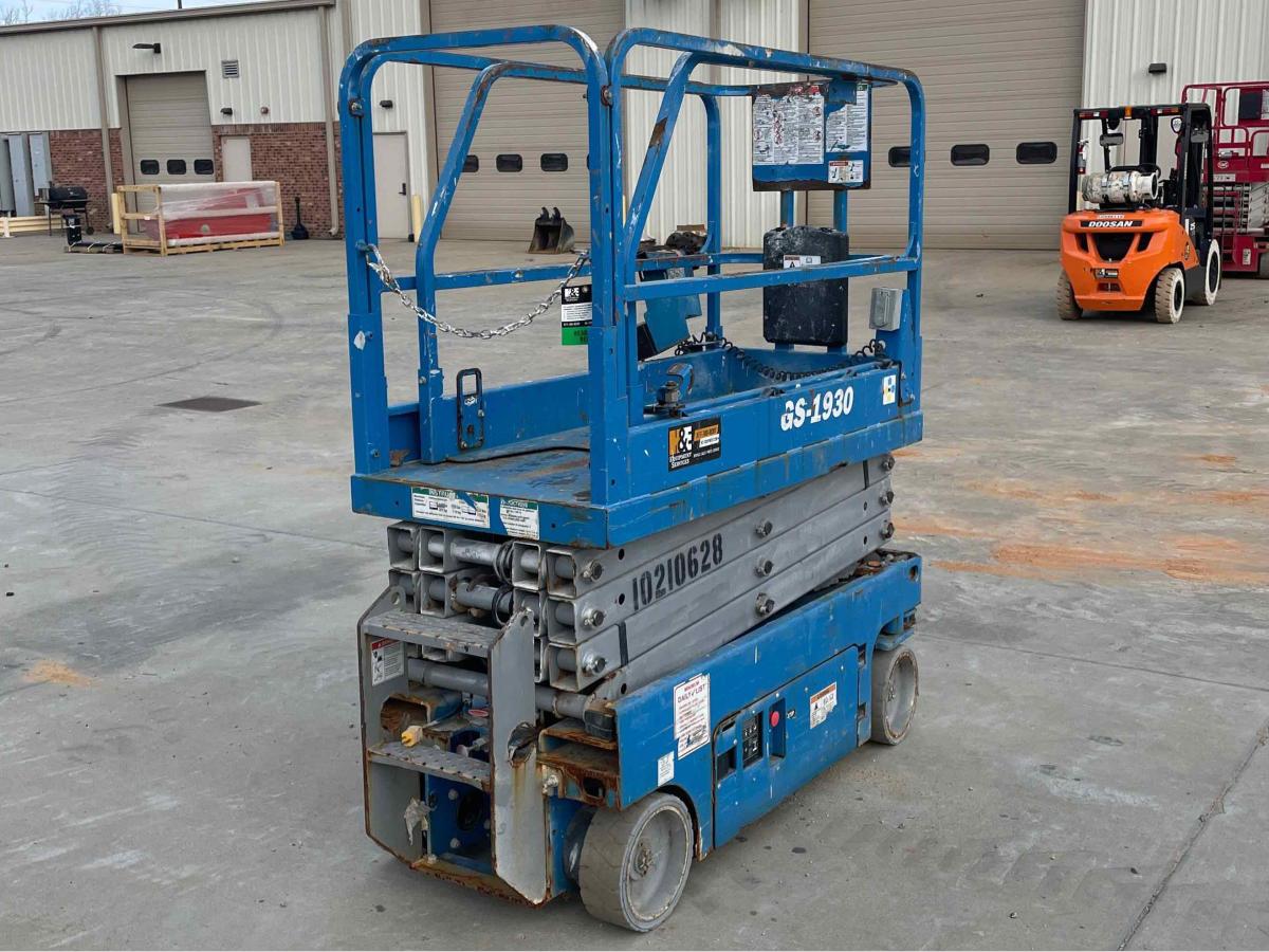 2017 Genie GS-1930