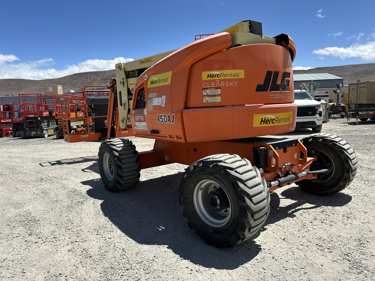 2018 JLG 450AJ-6