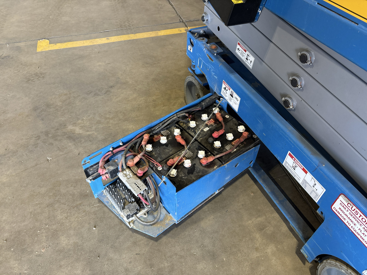 2019 Genie GS-1930-8