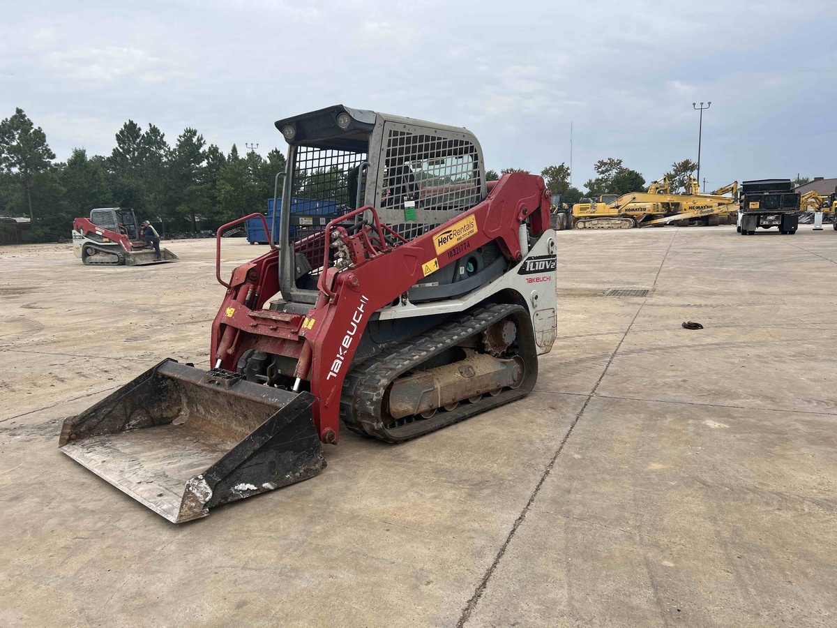 2021 Takeuchi TL10V2-5