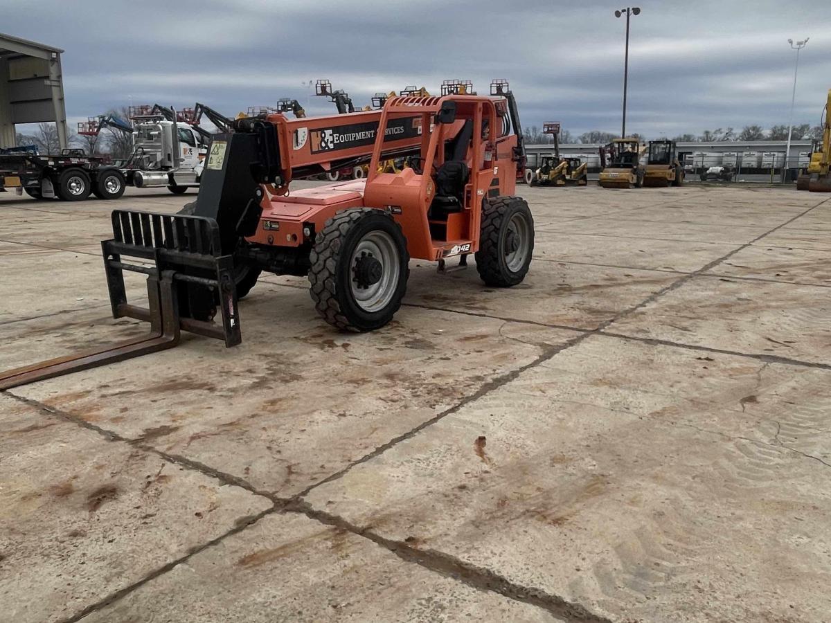 2018 SkyTrak 8042