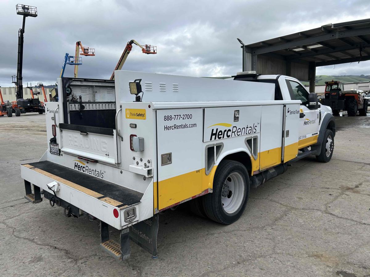 2019 Ford F550-5