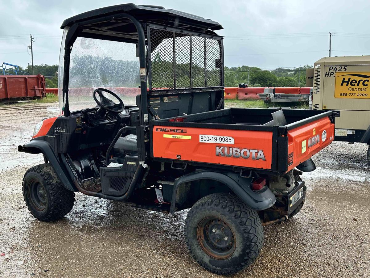 2018 Kubota RTVX900