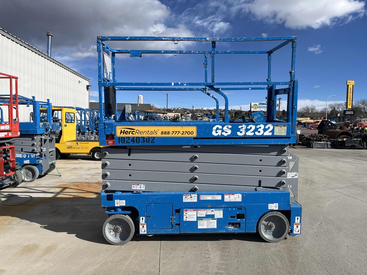 2018 Genie GS-3232-3
