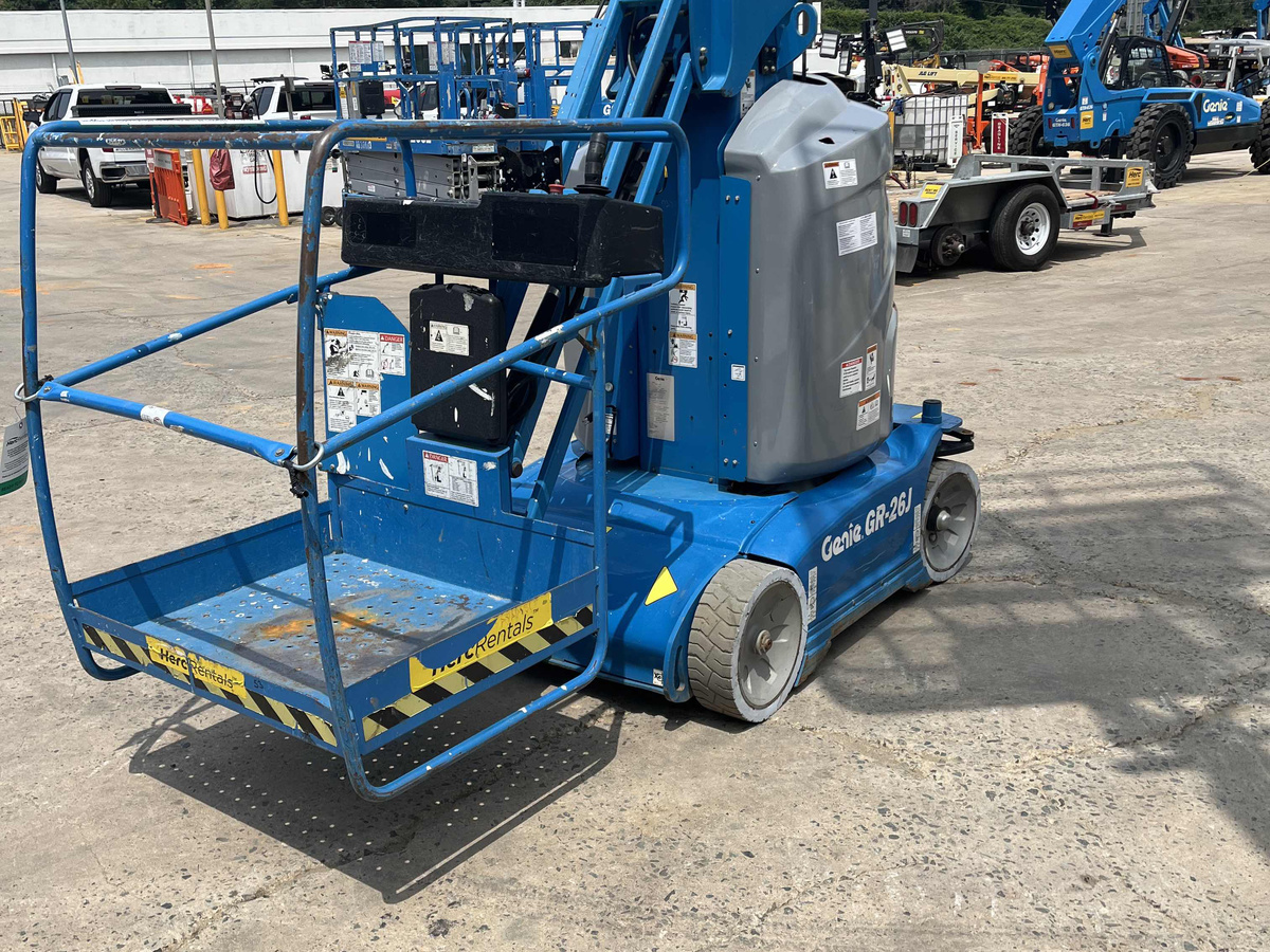 2018 Genie GR26J-5