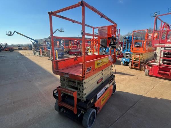 2018 JLG 1932R