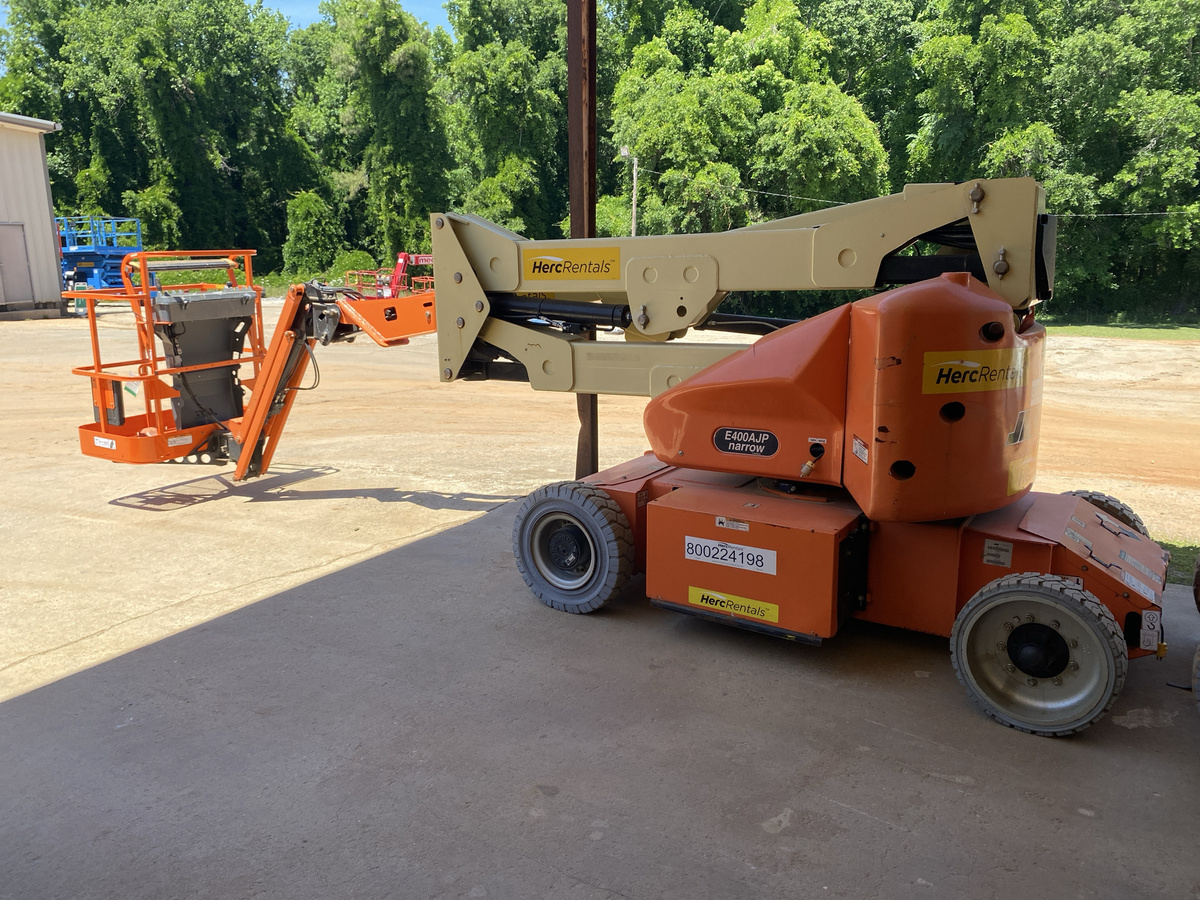 2018 JLG E400AJPN