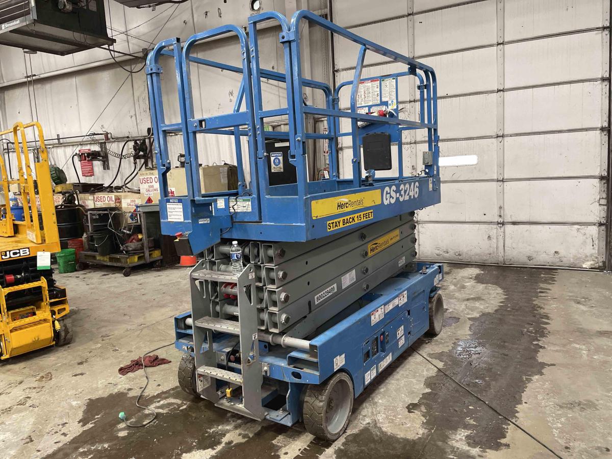 2018 Genie GS-3246