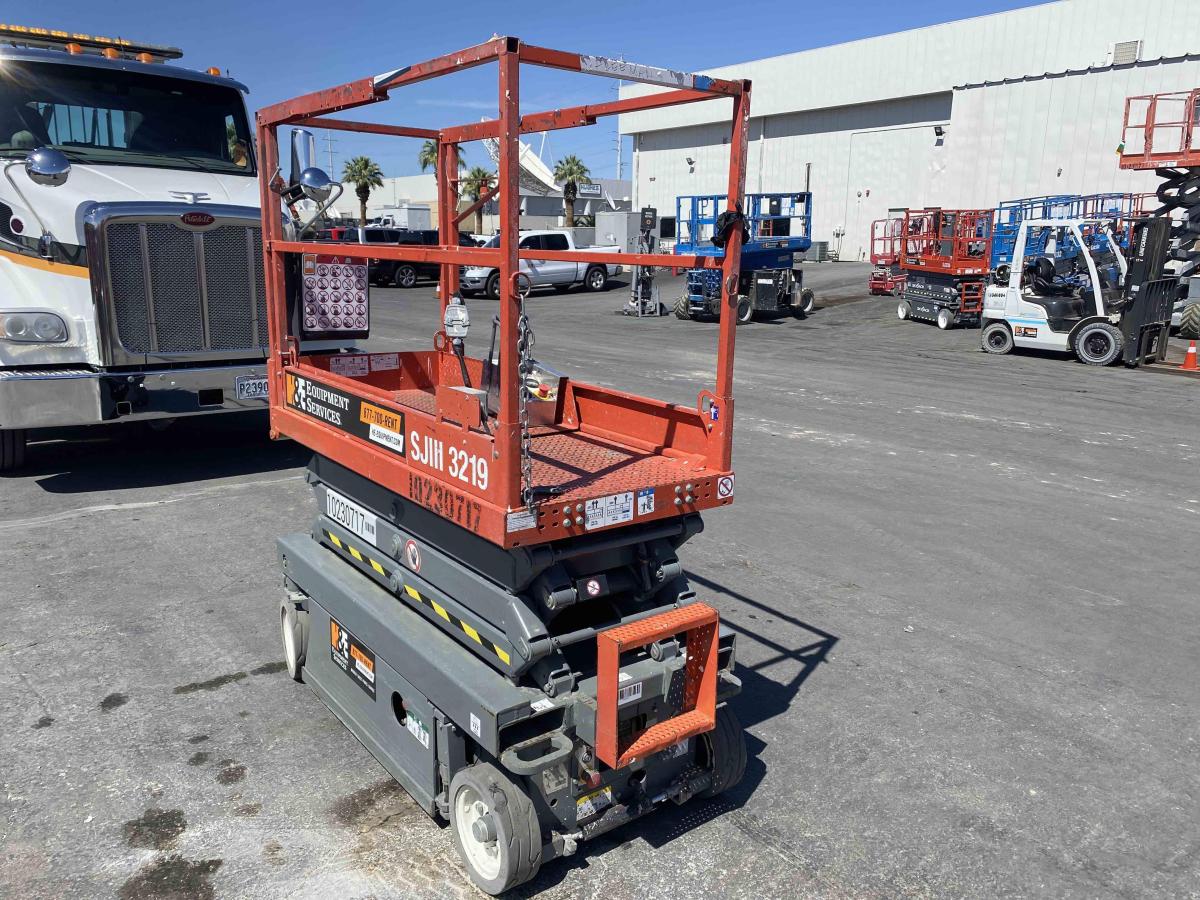 2017 Skyjack SJ3219