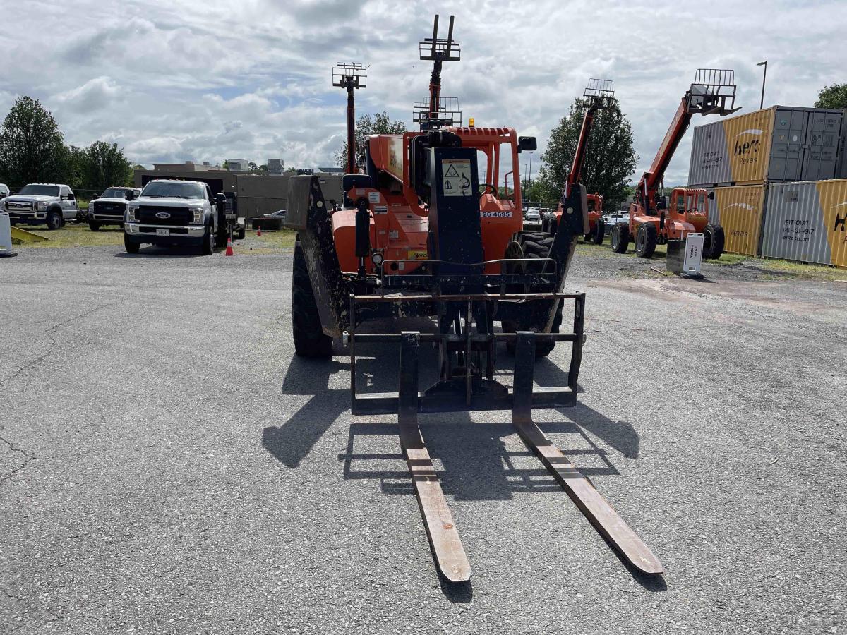 2019 SkyTrak 10042