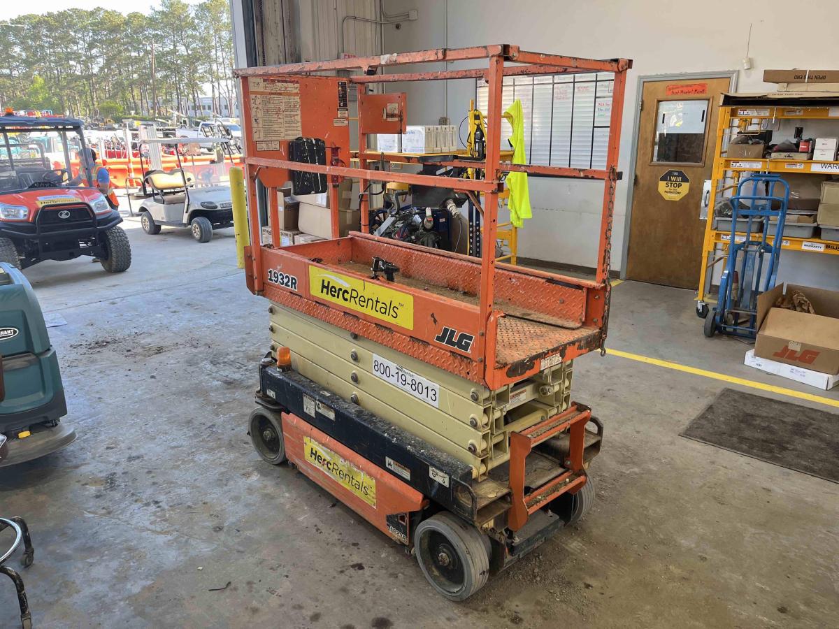 2018 JLG 1932R