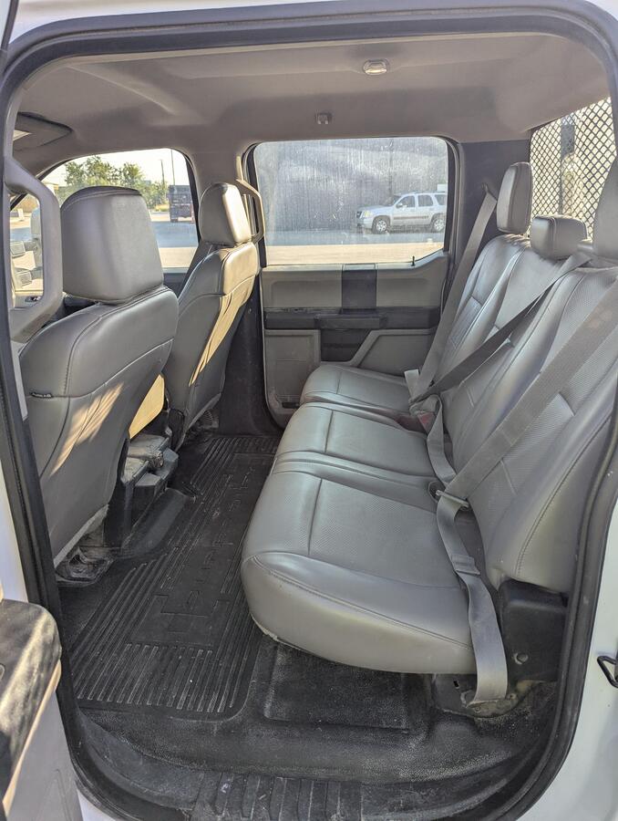 2018 Ford F550-11
