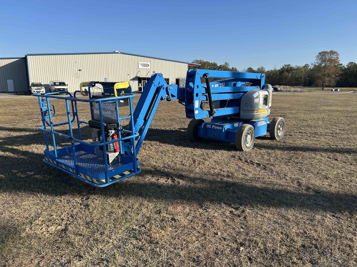 2021 Genie Z-45/25-2