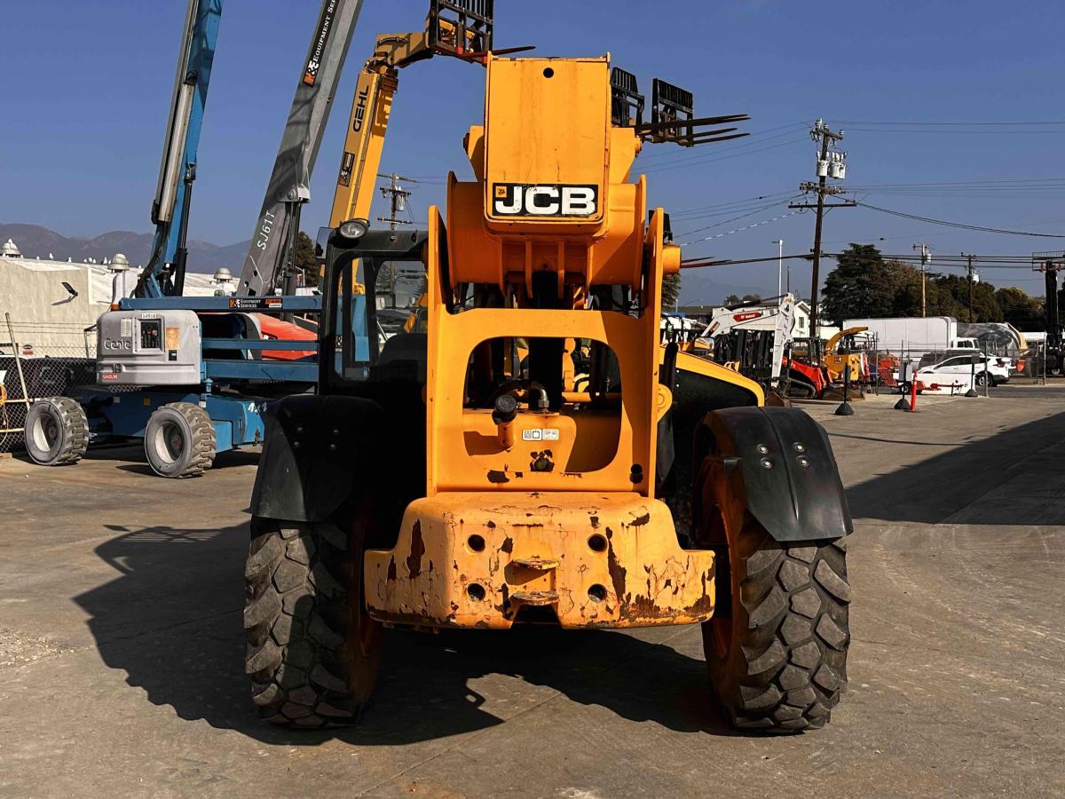 2017 JCB 510-56