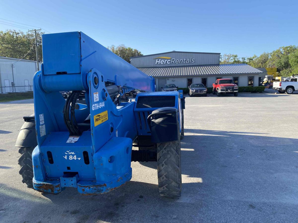 2018 Genie GTH 844