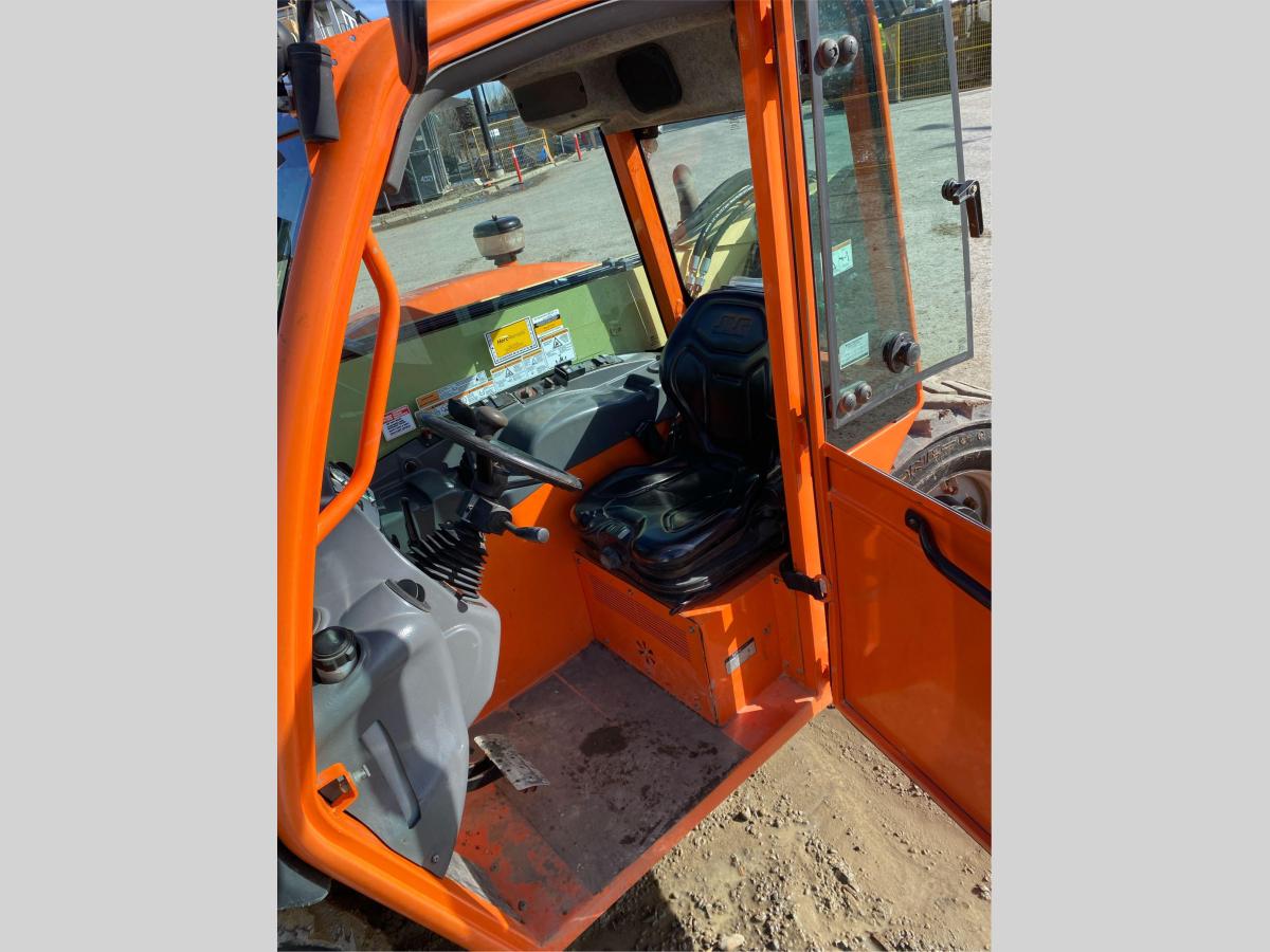 2017 JLG G5-18A-5