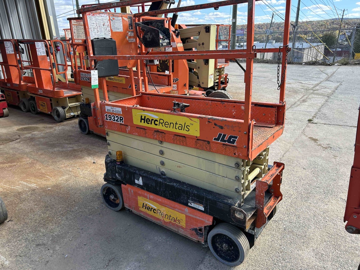 2018 JLG 1932R-1