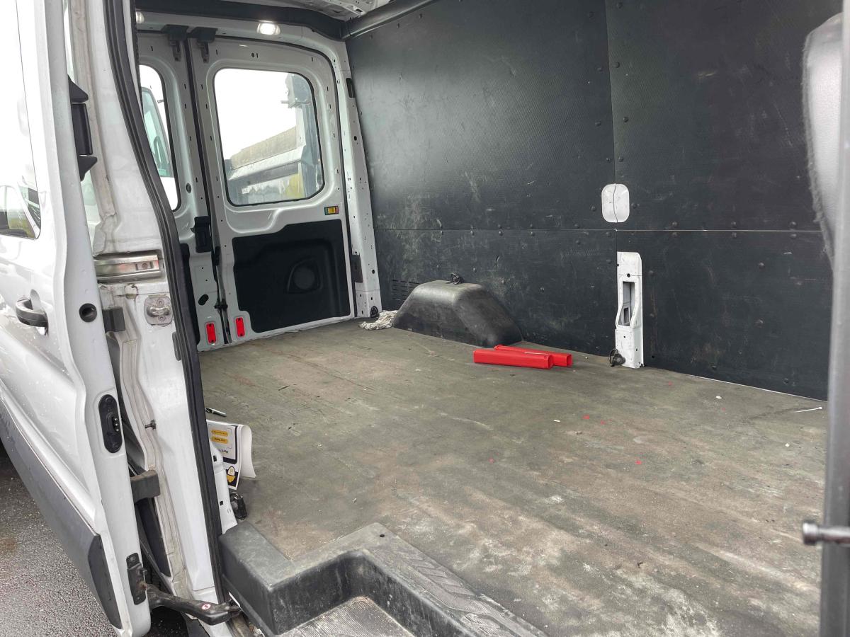 2020 Ford Transit 250-5