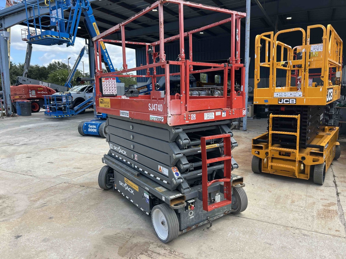 2022 Skyjack SJ4740-3