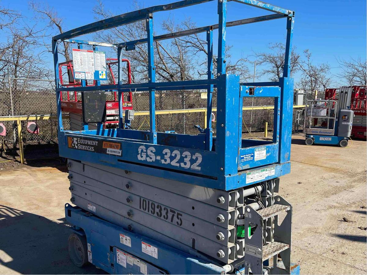 2016 Genie GS-3232-4