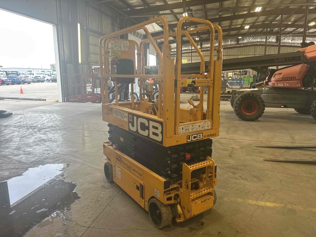 2022 JCB S1930E-4
