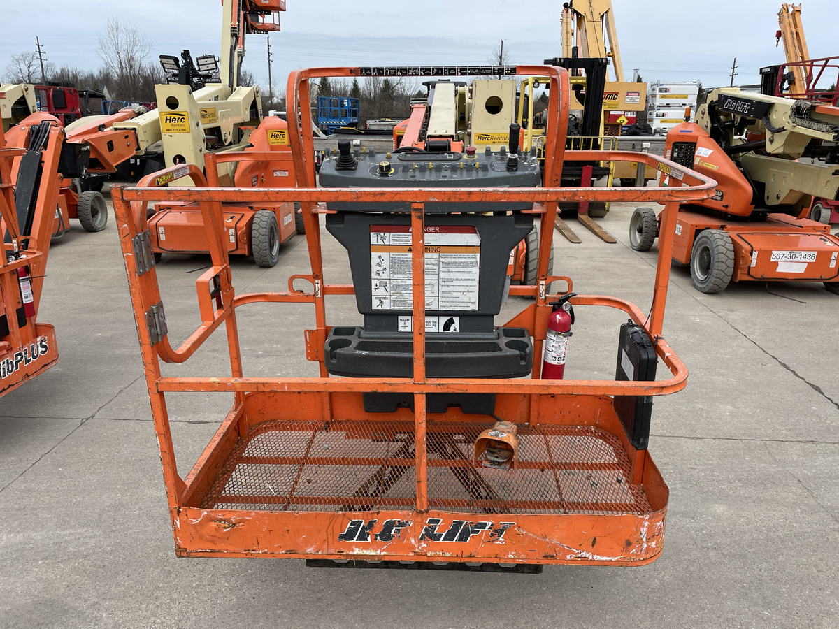 2015 JLG E450AJ-5