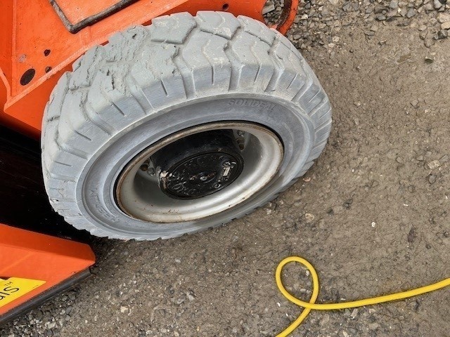 2016 JLG E400AJPN-5