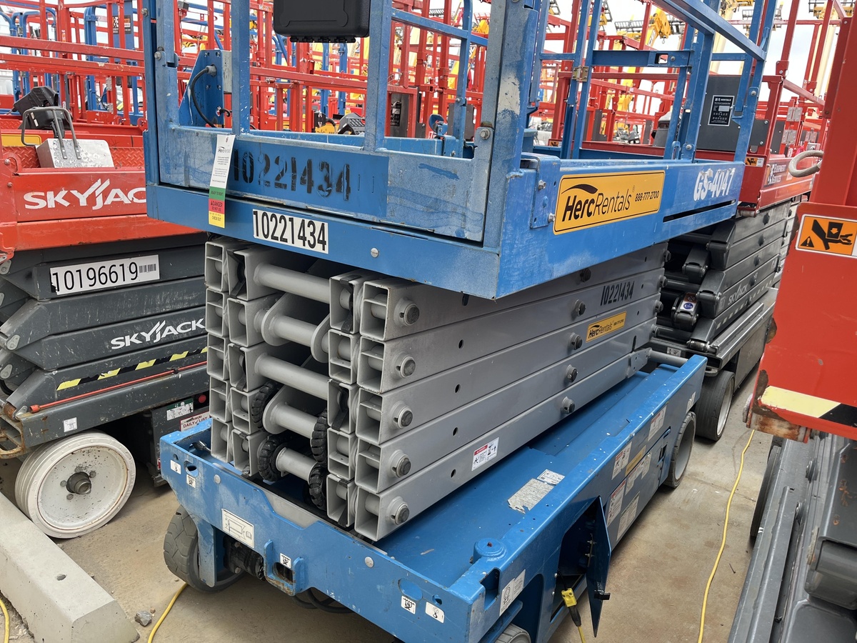 2017 Genie GS-4047-3