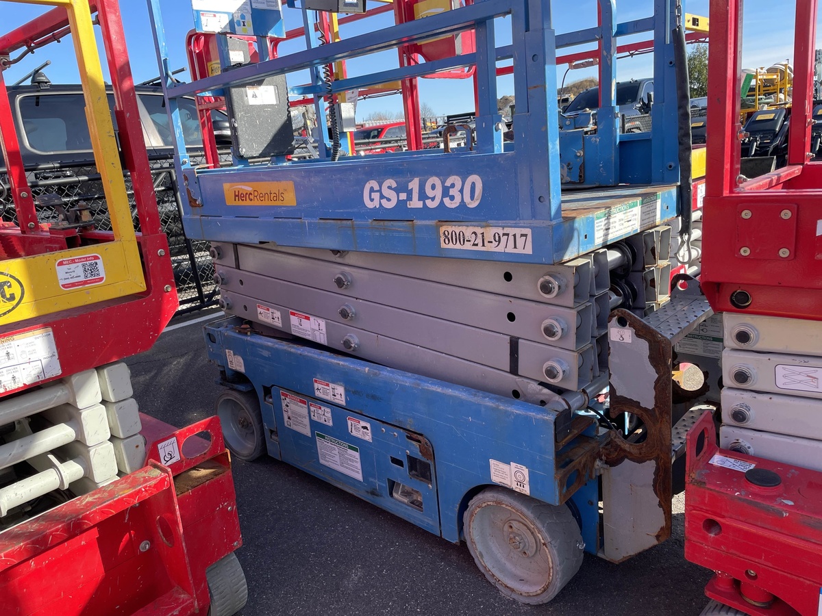 2018 Genie GS-1930