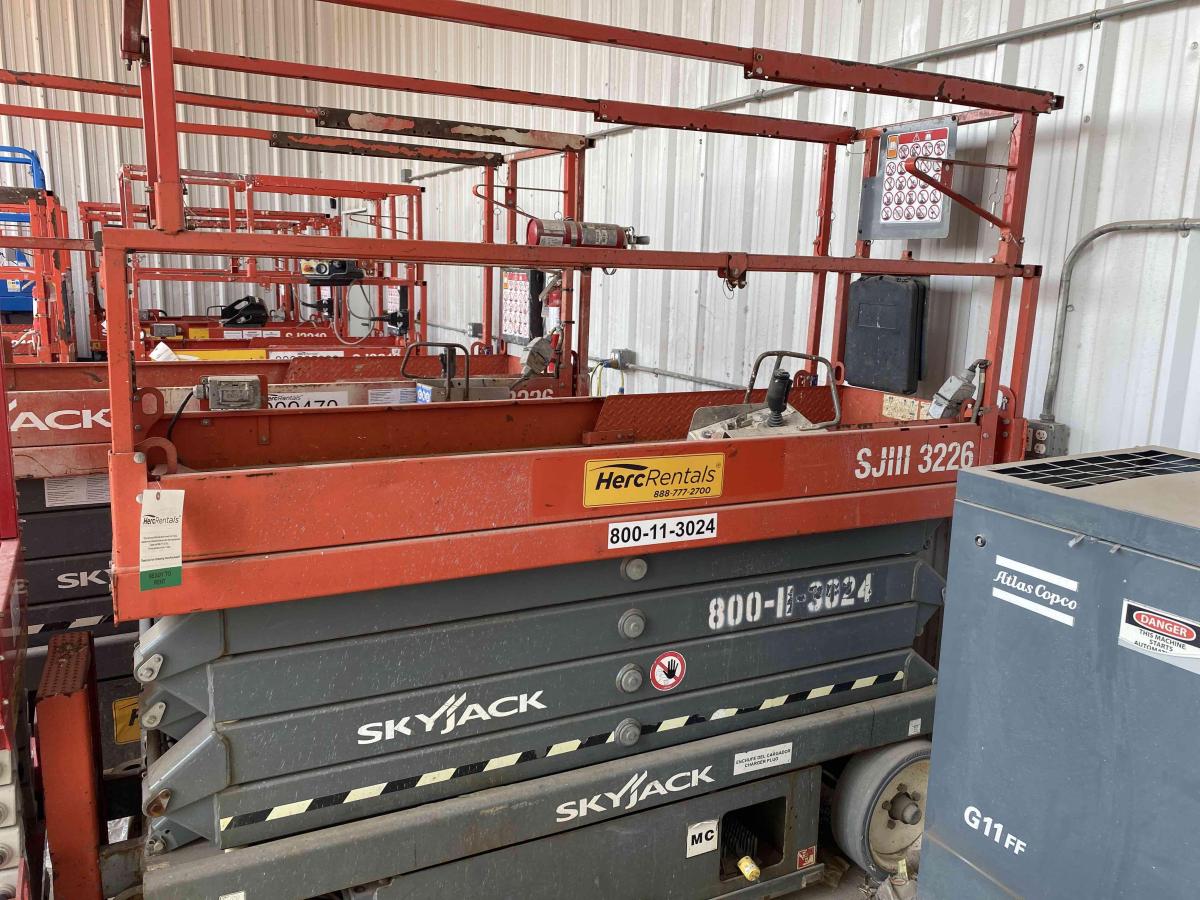 2016 Skyjack SJ3226