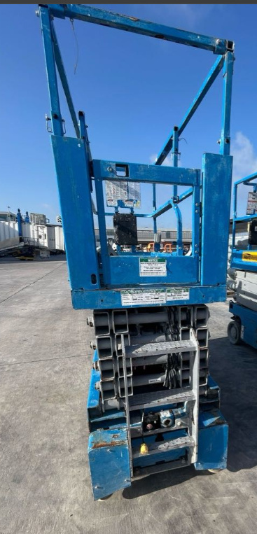 2018 Genie GS-3232-2
