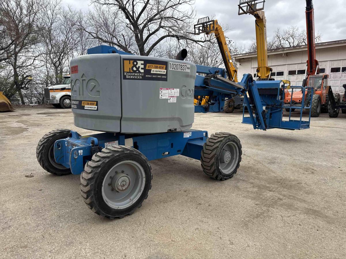 2017 Genie Z-45/25 RT