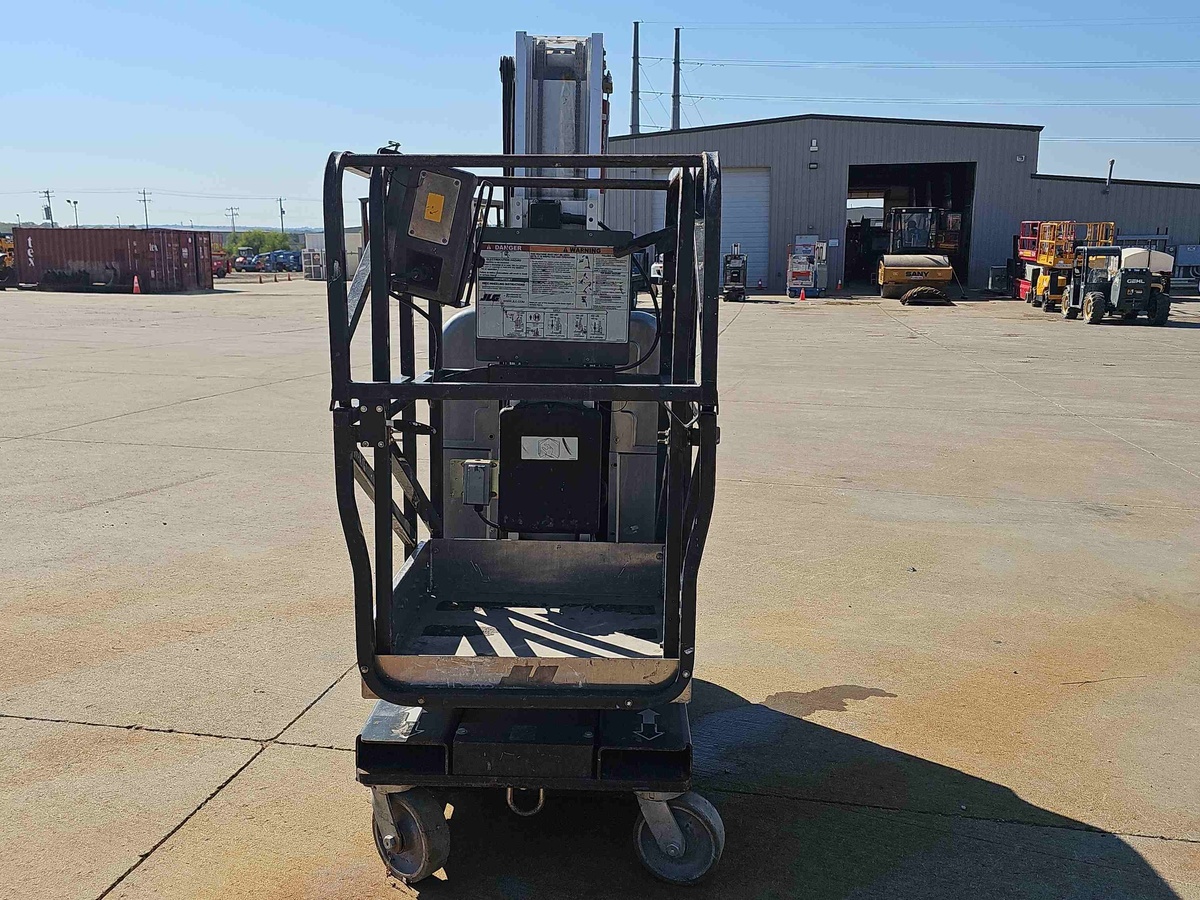 2018 JLG 20MVL-4
