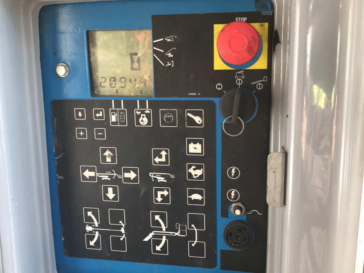 2013 Genie Z-80/60