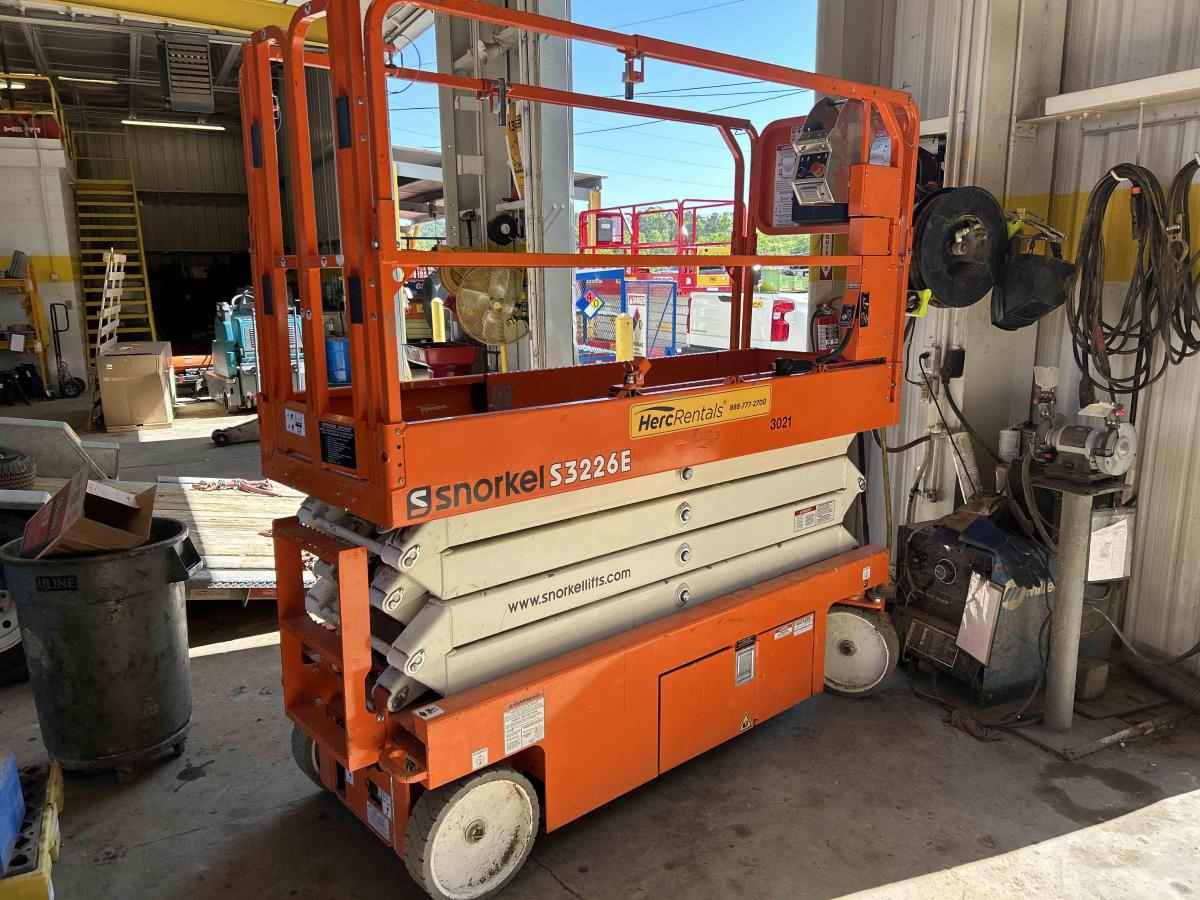 2023 Snorkel S3226E