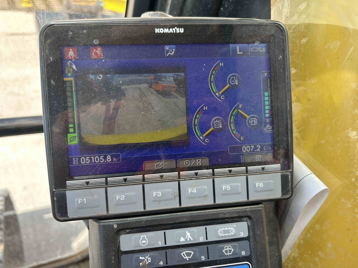 2021 Komatsu PC240LC-11-6