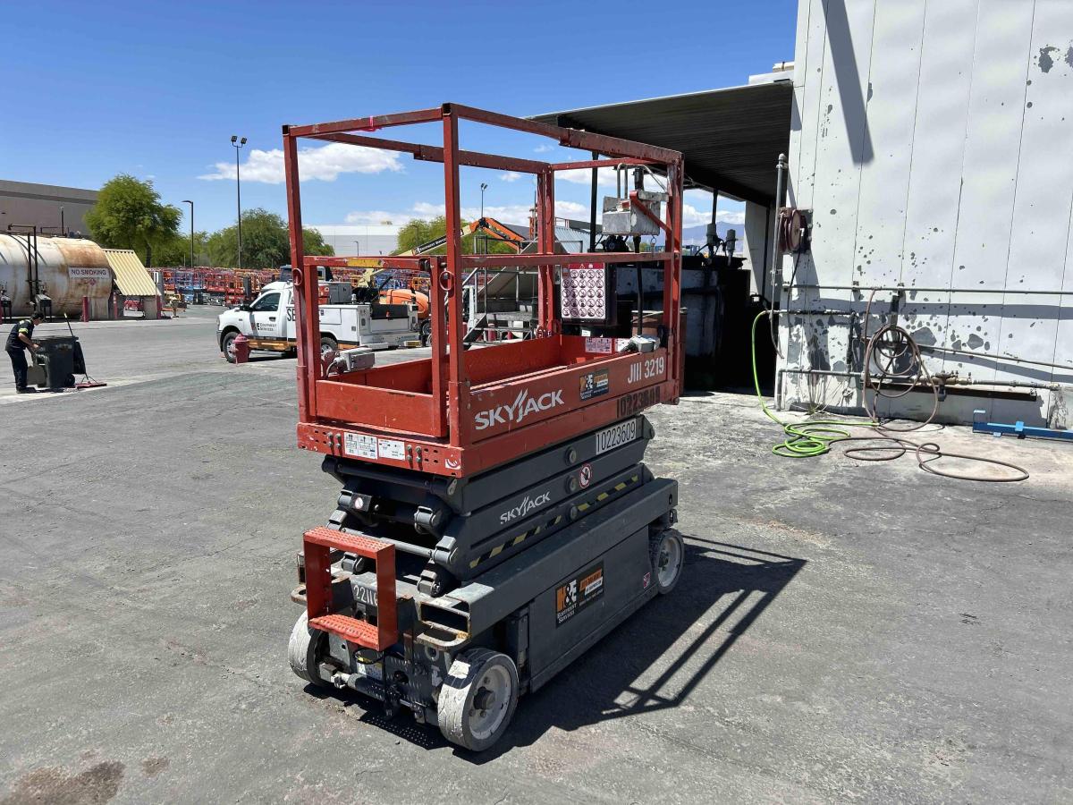 2017 Skyjack SJ3219