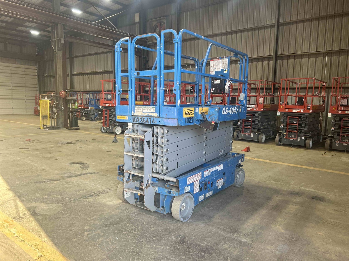 2018 Genie GS-4047