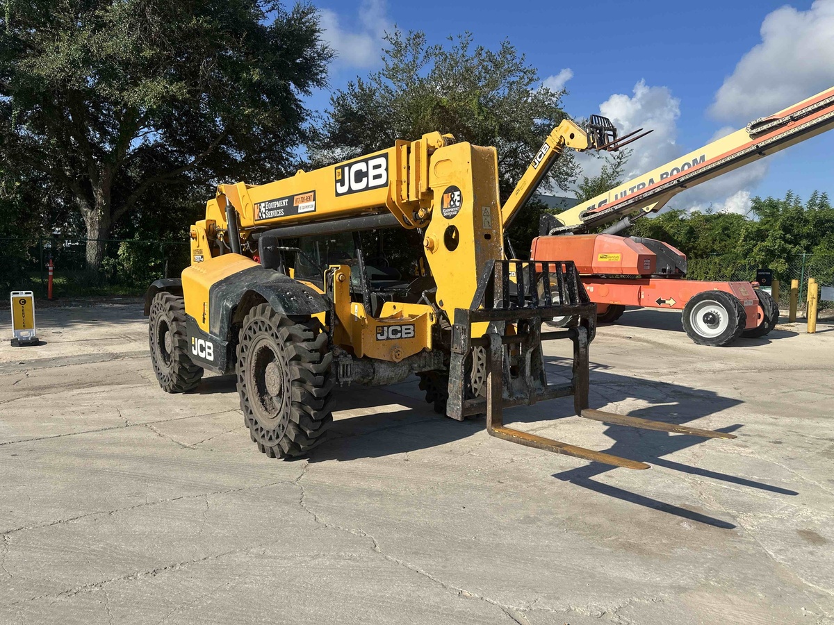 2022 JCB 507-42-2