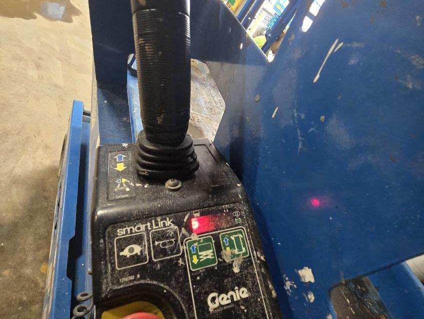 2018 Genie GS-3246