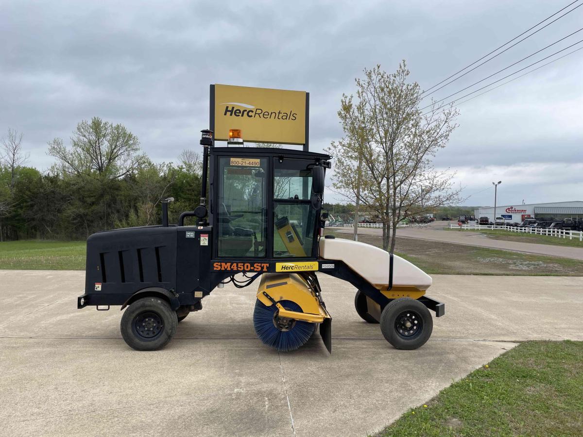 2018 LayMor SweepMaster 450-ST