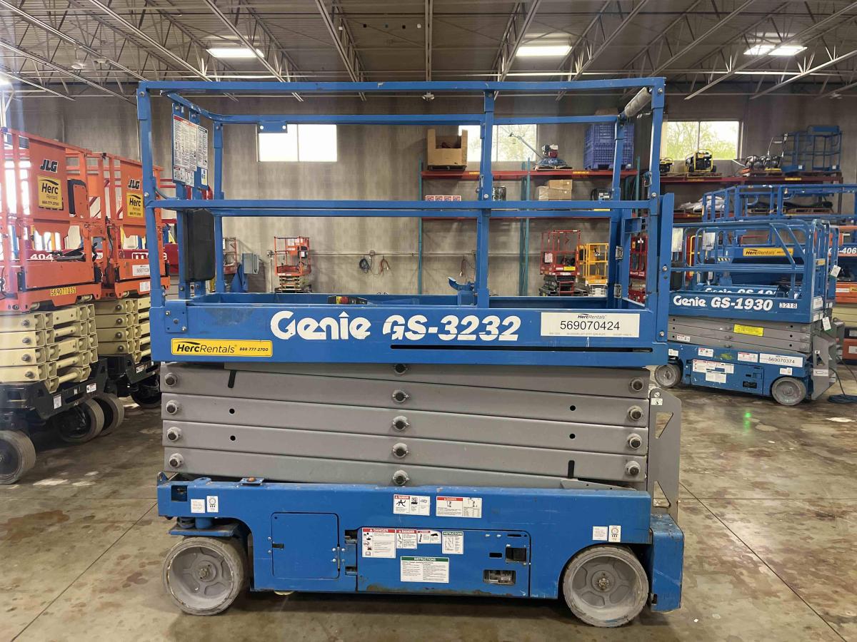 2016 Genie GS-3232