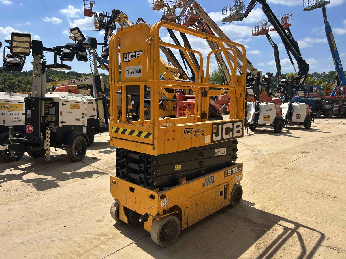 2022 JCB S1930E-2