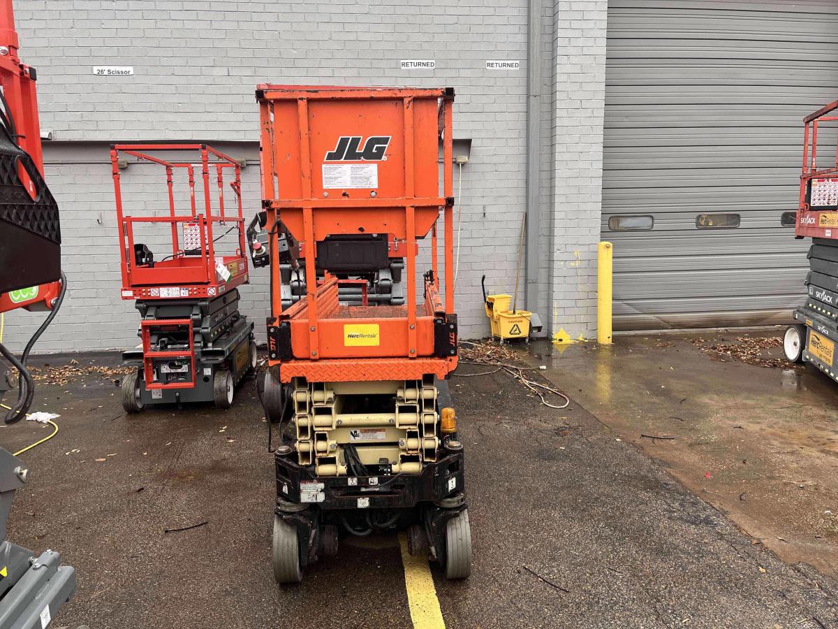 2018 JLG 1932R