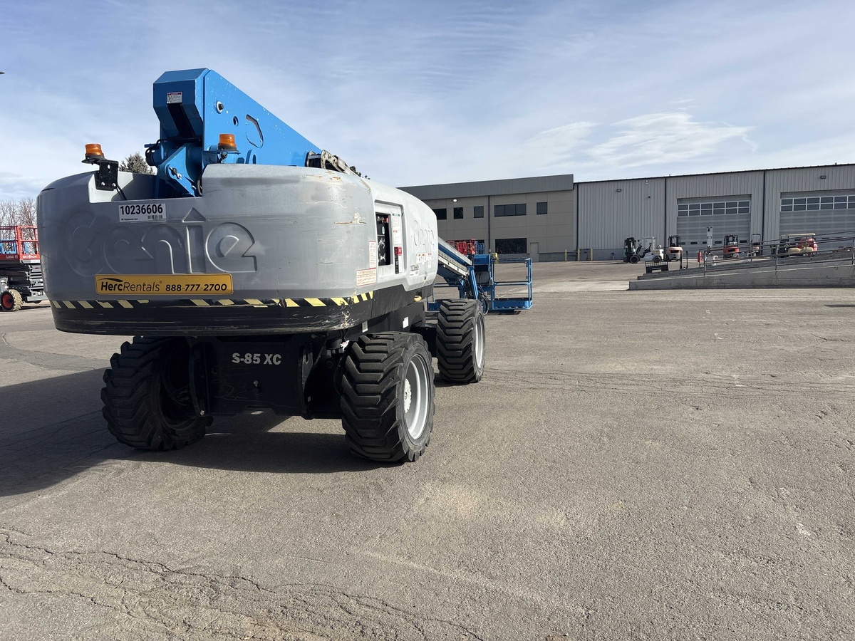 2018 Genie S-85-5