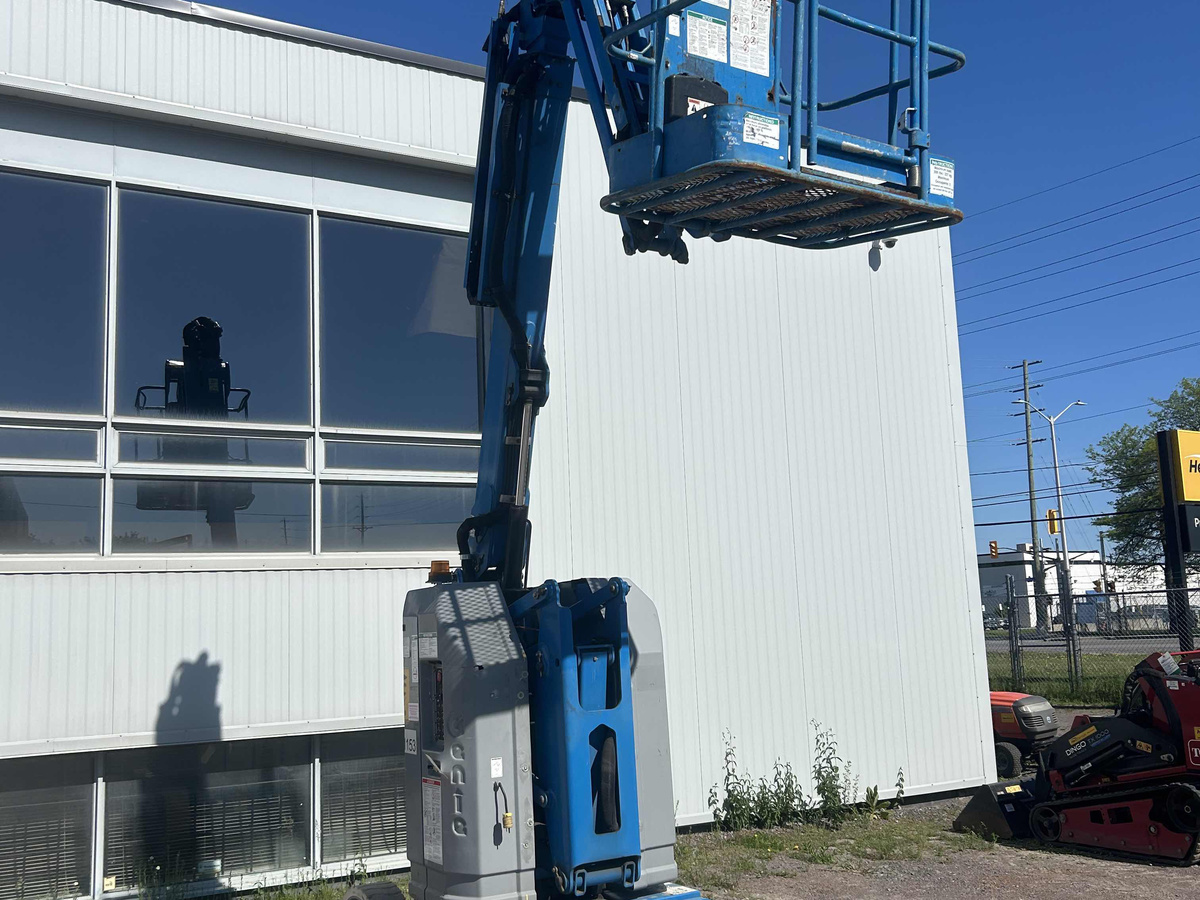 2013 Genie Z-30/20N RJ-7