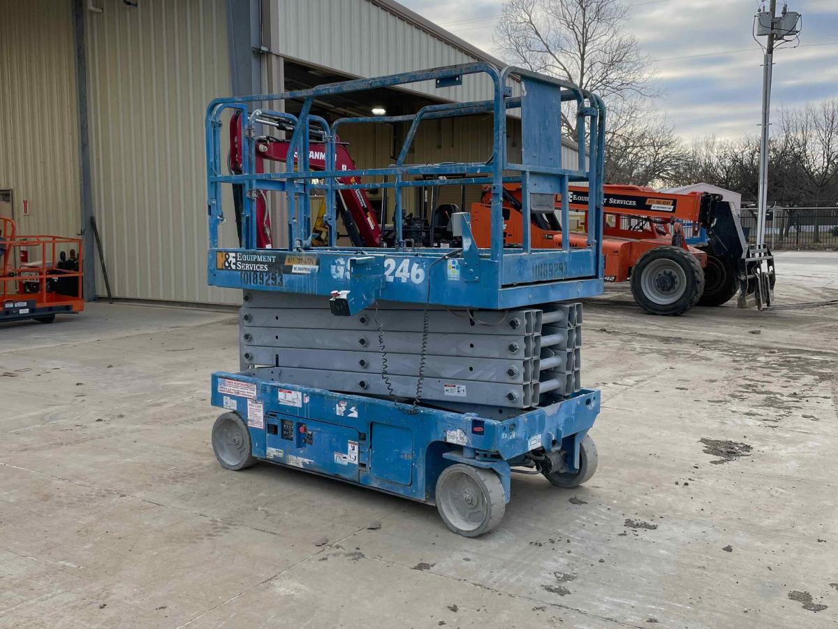 2016 Genie GS-3246-4