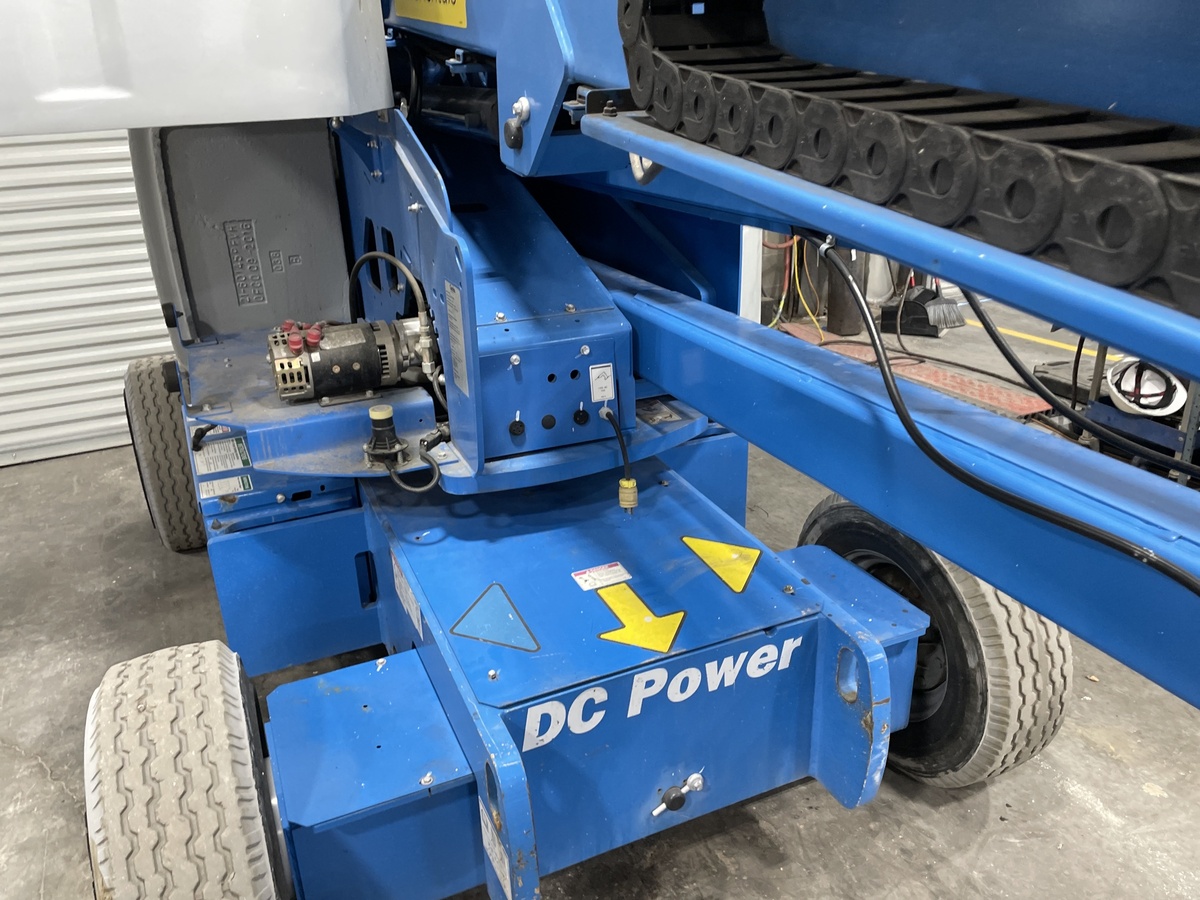 2017 Genie Z-45/25-10
