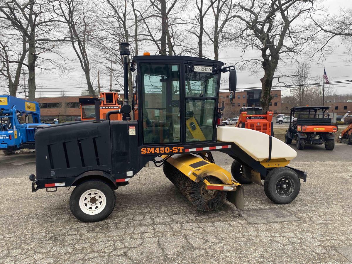 2018 LayMor SweepMaster 450-ST