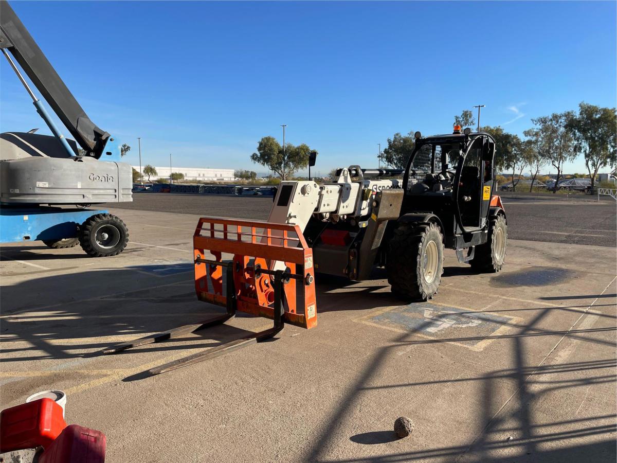 2021 Snorkel SR1054